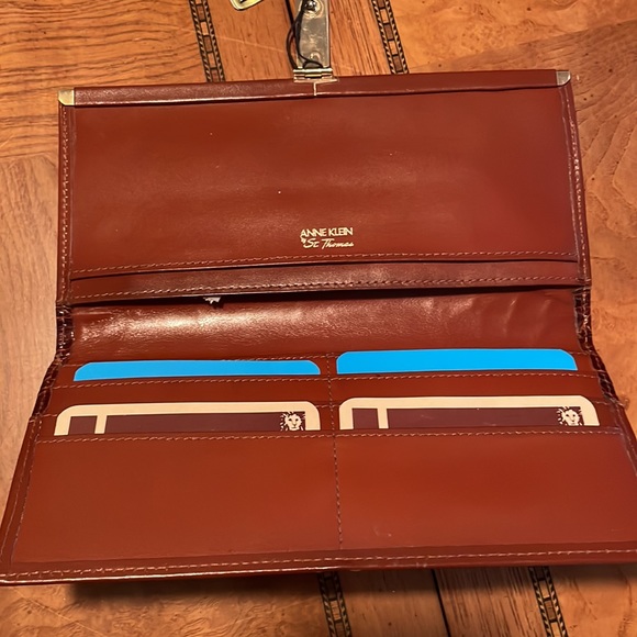 Women’s wallet - Picture 4 of 5